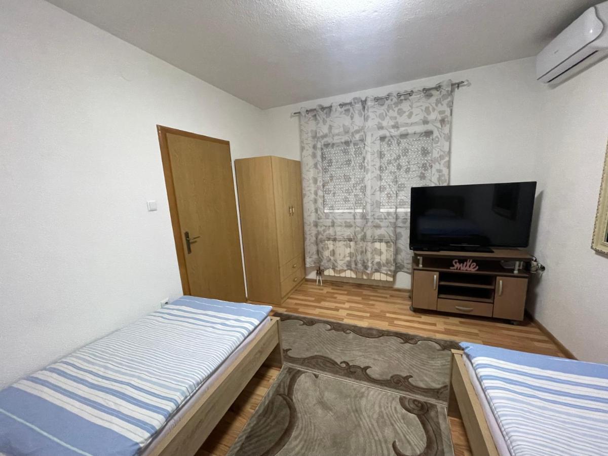 Apartmani Brod Zenica Exterior photo